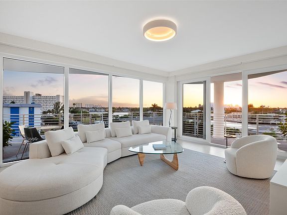 3rd image of 612 Bayshore Drive #402