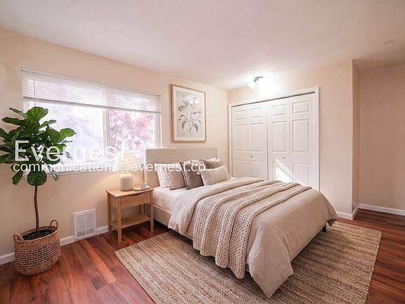 4th image of 8823 Holly Dr APT E206