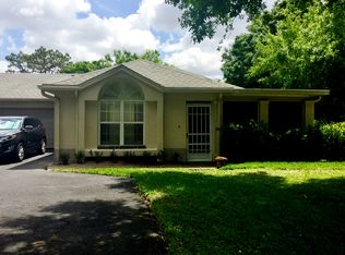 1220 Golfview Woods Dr, Ruskin, FL 33573