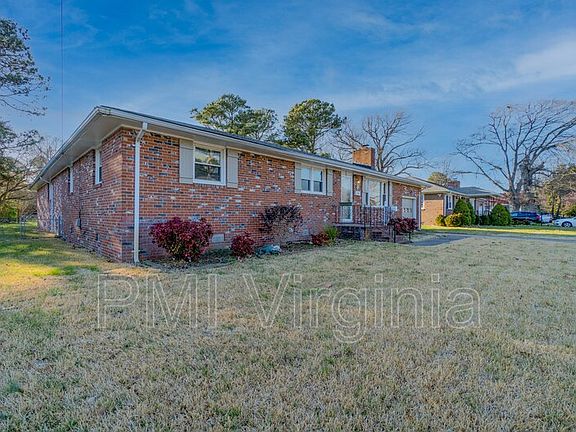 2nd image of 1916 Chesapeake Ave