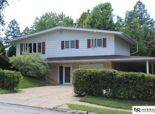 1312 Freeman Dr, Bellevue, NE 68005