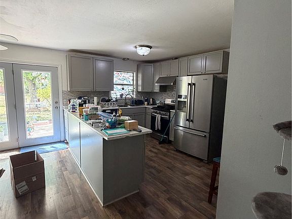 5th image of 1210 W Persimmon St
