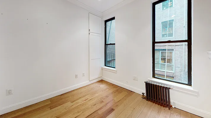 Rented by Keller Williams NYC | media 19