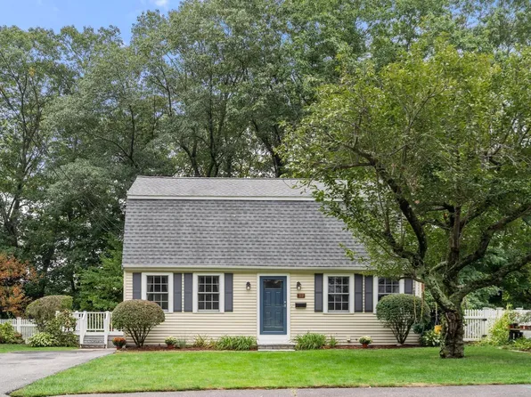 165 Lockland Ave, Framingham, MA 01701