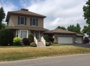 191 St Lawrence Ave, Waddington, NY 13694