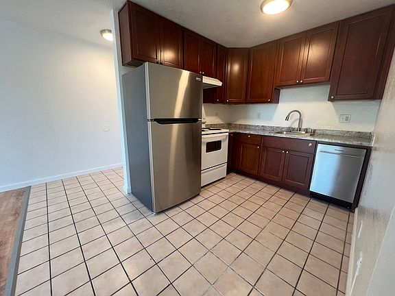 2nd image of 29371 Dixon St APT 203