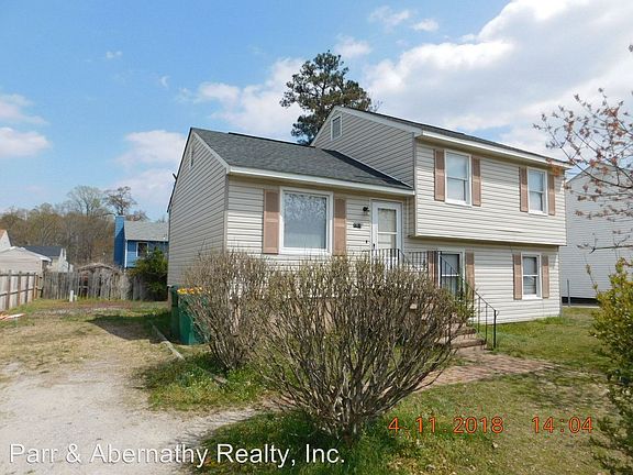 2nd image of 1707 Bexley Dr