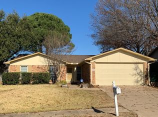 3701 Walnut Dr, Bedford, TX 76021