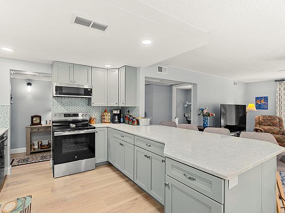 2nd image of 906 W Loire Ct Unit A-2