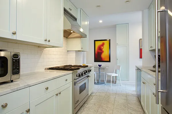 Rented by Brown Harris Stevens | media 20