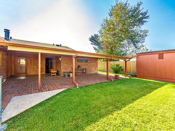 4th image of 1 Mary Hughes Cir