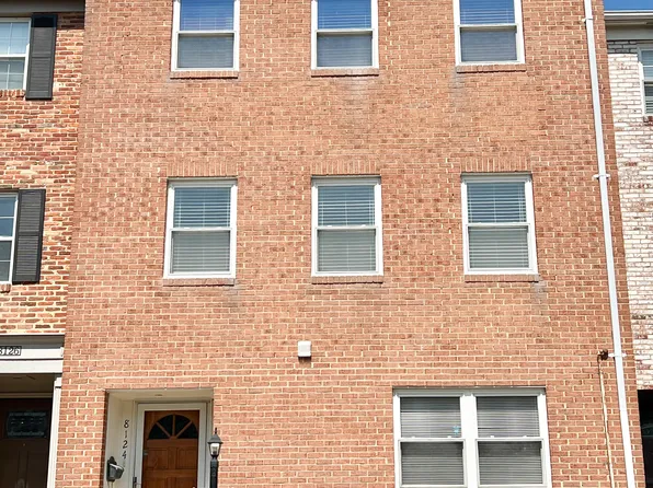 8124 Larkin Ln, Vienna, VA 22182