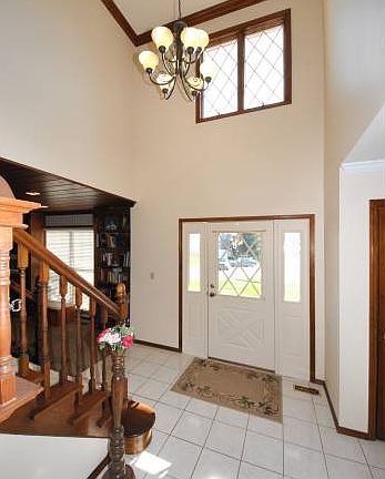 2 Story Entry Foyer