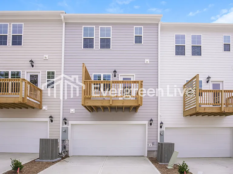 1016 Postmaster Ln — Photo 15