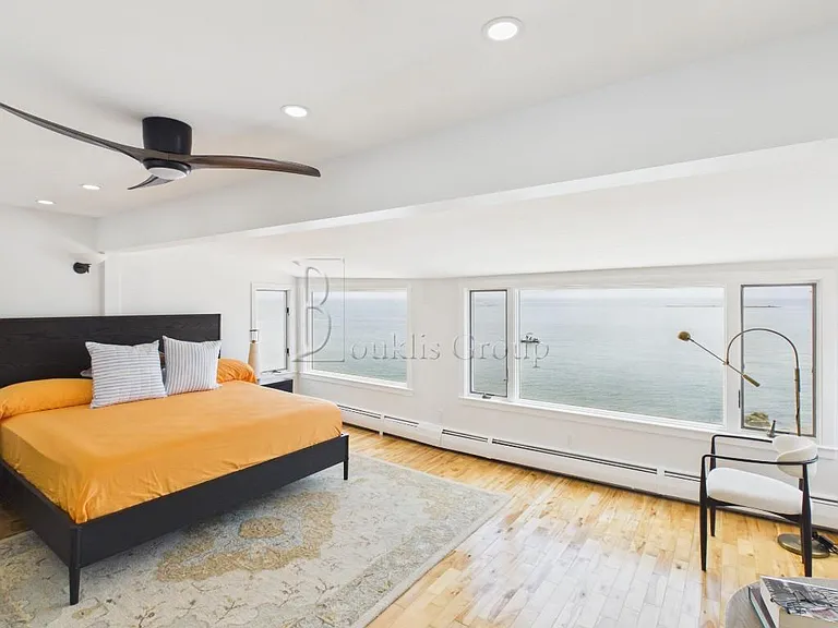 4 Cambridge Ct #1 — Photo 13