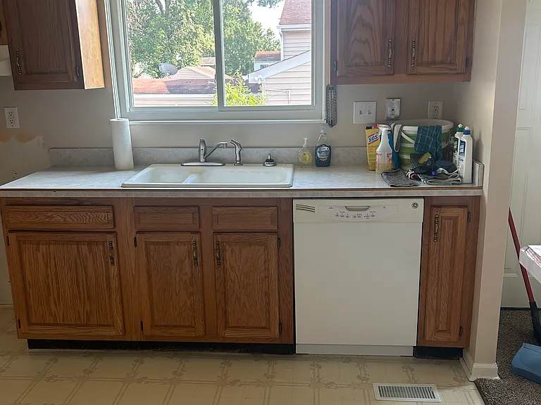 9800 Stanalouise Dr — Photo 3