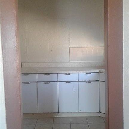 5th image of 3701 Monroe Ave