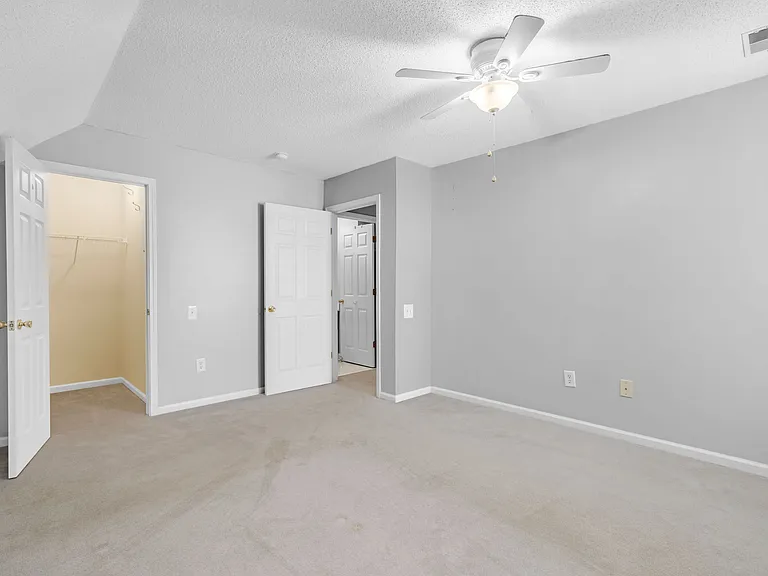 4887 Habersham Ln — Photo 16