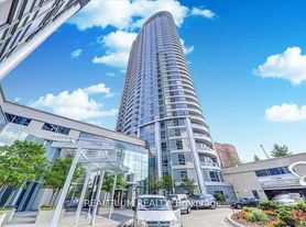 135 Village Green Sq