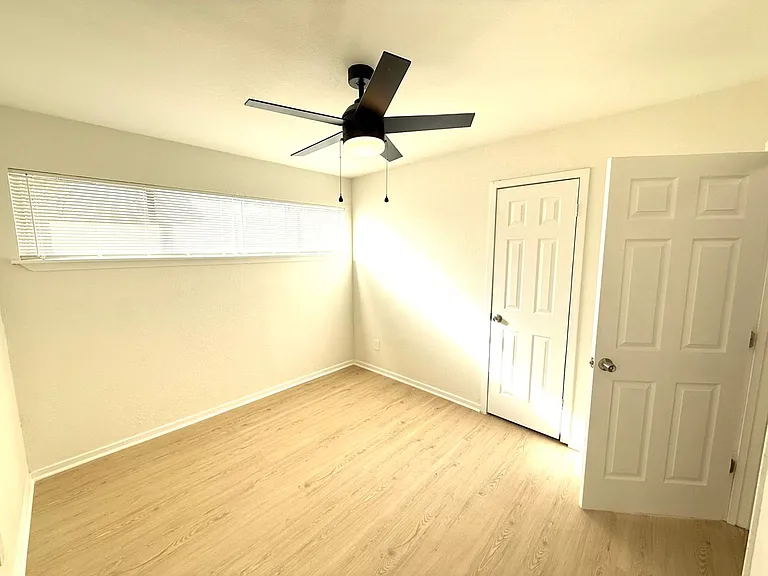 1401 Arvel Cir — Photo 4