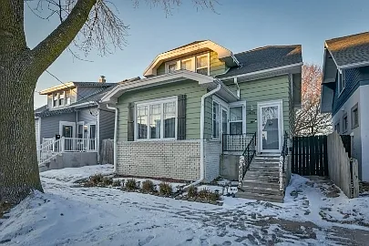 3420 Kinzie Ave