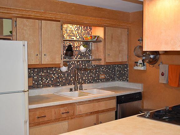 Glass tile backsplash
