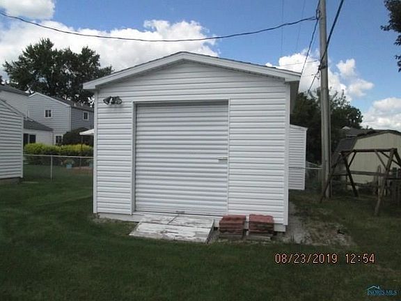 4th image of 539 Graceway St