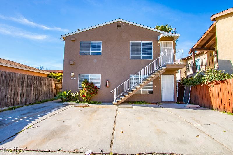 1st image of 4523 Winona Ave #A