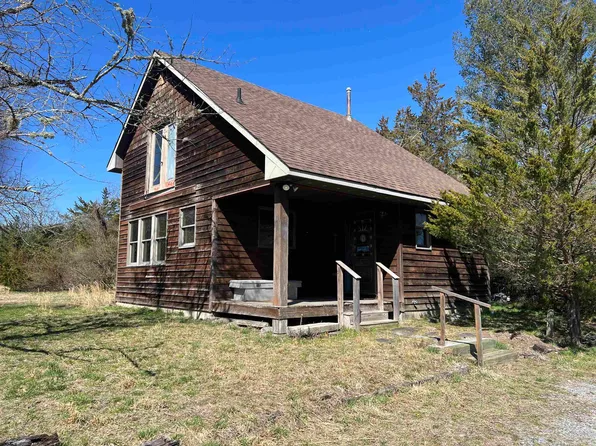 700 W Duerer St, Egg Harbor City, NJ 08215