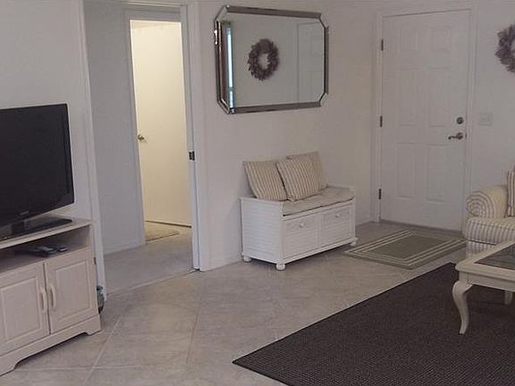 5th image of 9524 SE 168th Maplesong Ln