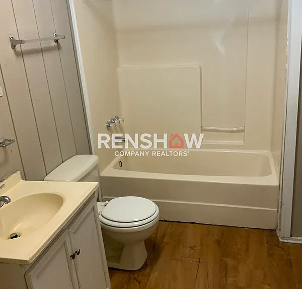 180 Ross Ave — Photo 5