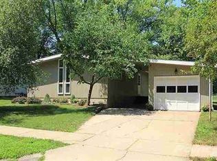 2160 Northview Dr, Marion, IA 52302