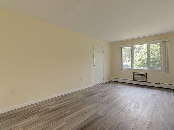 2nd image of 249-17 37th Ave Floor 1