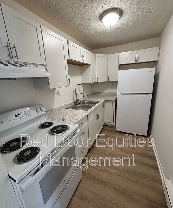 1st image of 234 Slocum Ave APT 1