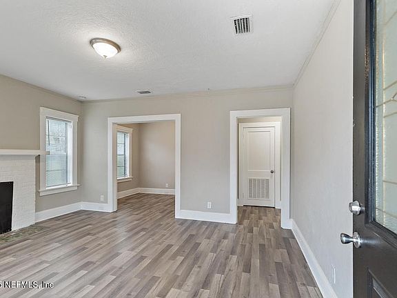 3rd image of 410 DEMPER Drive
