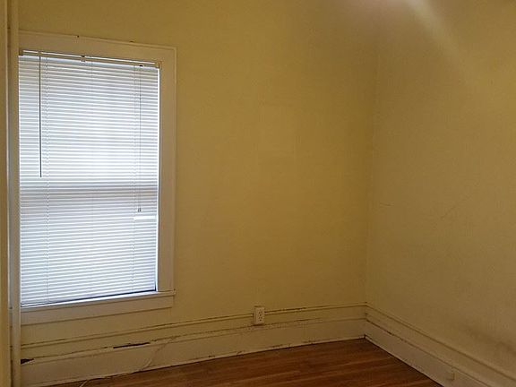 5th image of 1915 2nd Ave S APT 10