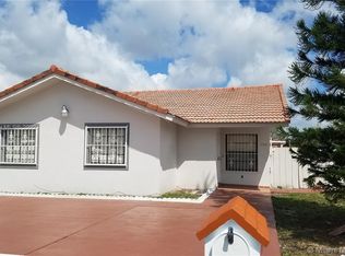 16901 NW 70th Ave, Hialeah, FL 33015