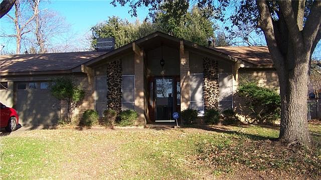 1st image of 908 Chattanooga Dr