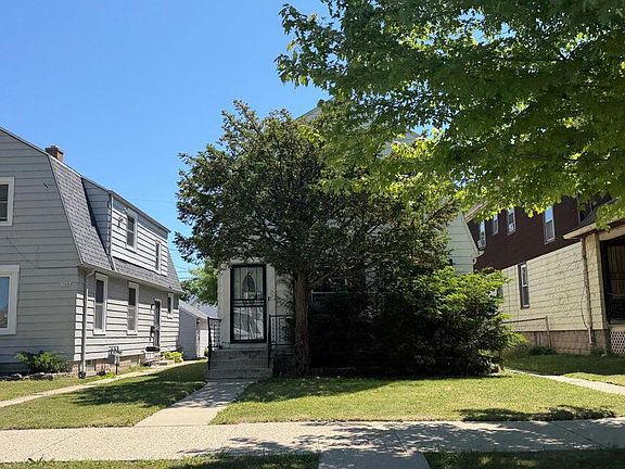 2nd image of 3956 N 41st STREET