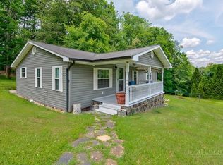 685 Carl Eastridge Road, Warrensville, NC 28693