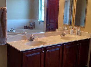 412 Anthony Ct, Oswego, IL 60543