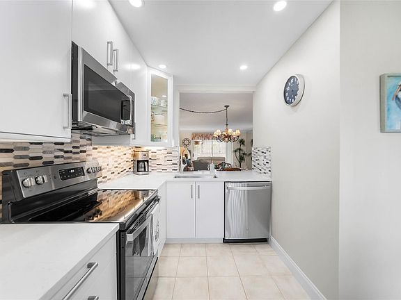3rd image of 5155 E Sabal Palm Boulevard #308