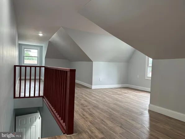 216 Tioga St, Trenton, NJ 08609