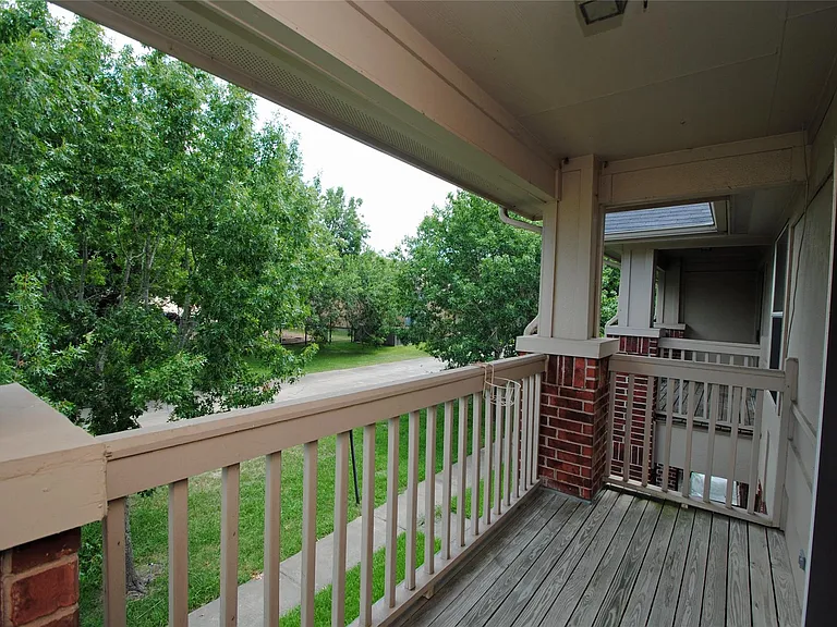 1625 Townhome Ln — Photo 23
