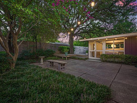 3rd image of 2636 Materhorn Dr