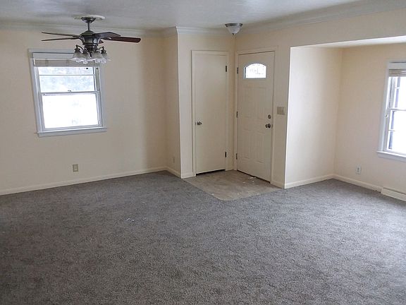 4th image of 1401 Avenue D #1