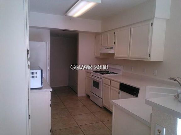 4th image of 2825 Misty Grove Dr
