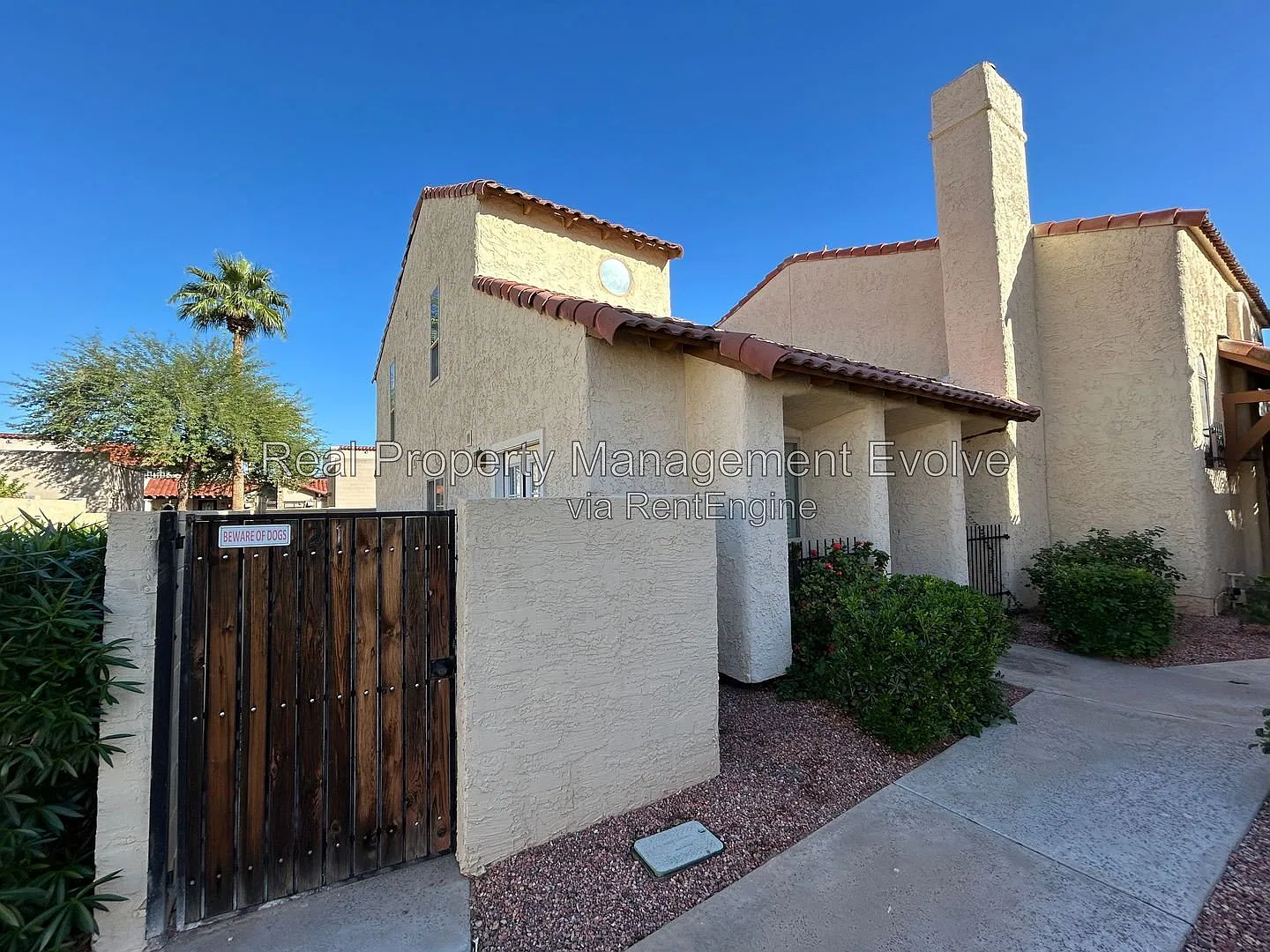3 bed, 2.0 bath, 1457 sqft, $1,995 — Photo 3