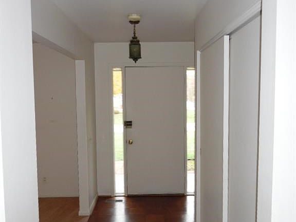 2nd image of 103 Iroquois Dr