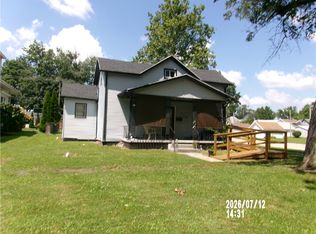 900 Lafayette Ave, Mattoon, IL 61938